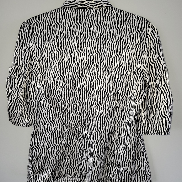 Essentials by Milano printed top - Picture 5 of 5